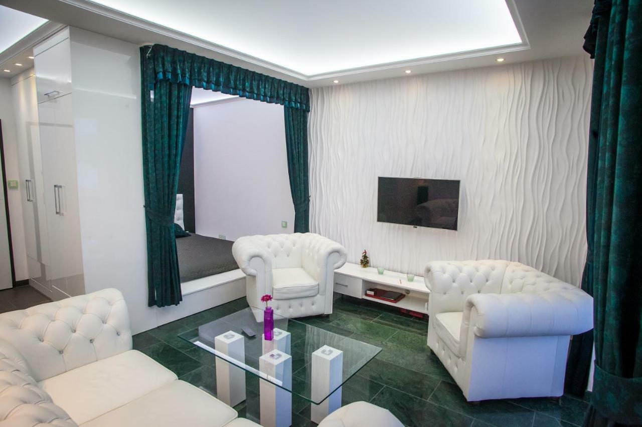 Royal Apartment In City Centre Suwałki エクステリア 写真